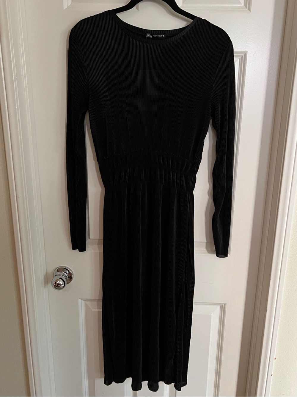 Zara Black Ribbed Long Sleeve Midi Dress with Gathered Waist